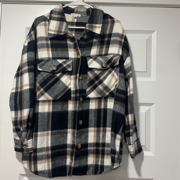 Ultra Flirt Tops - Women’s 1X ultra flirt soft plaid Shacket